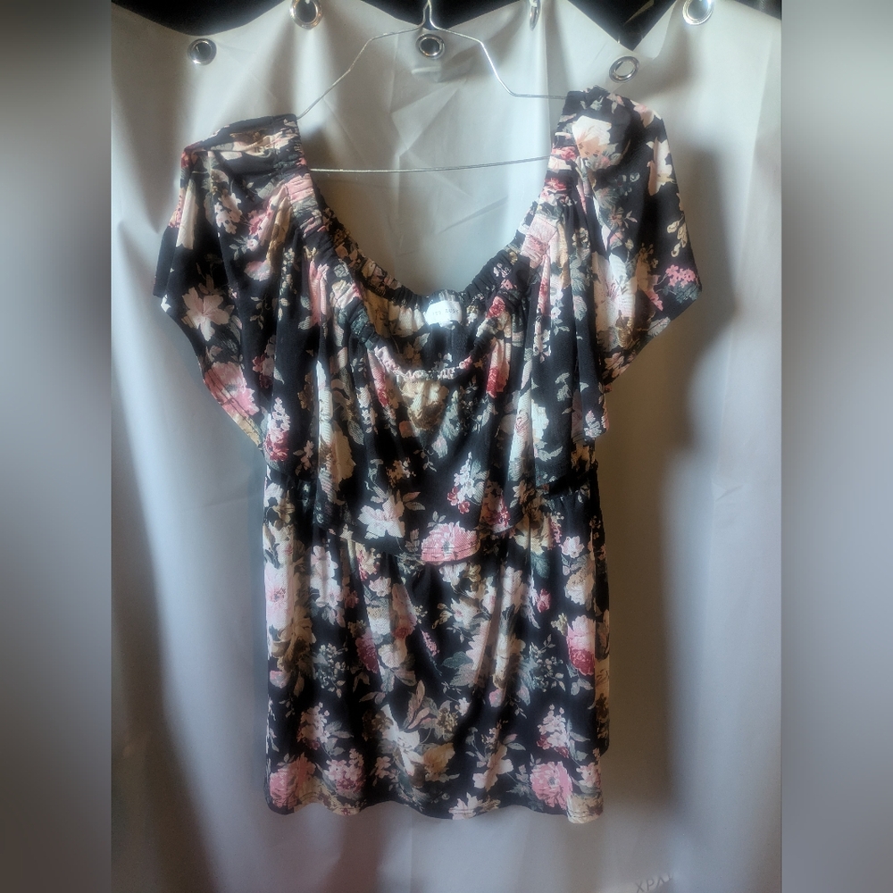 Black and Pink Ruched Cap Sleeve Blouse